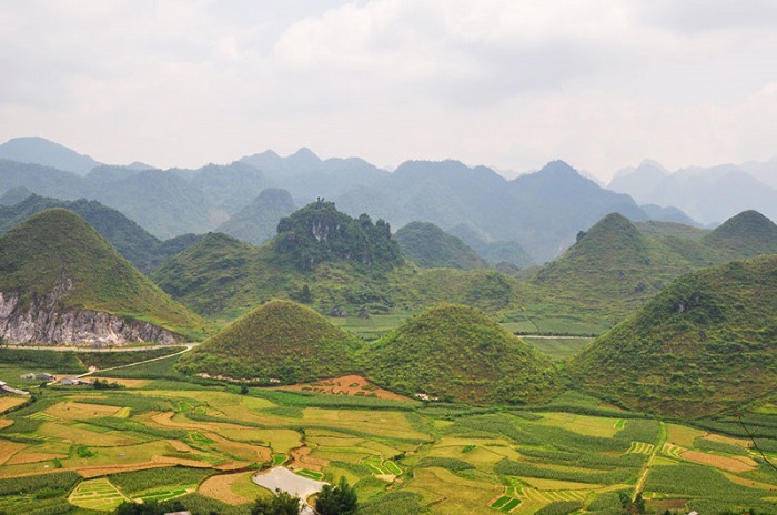 Núi đôi Quản Bạ Hà Giang